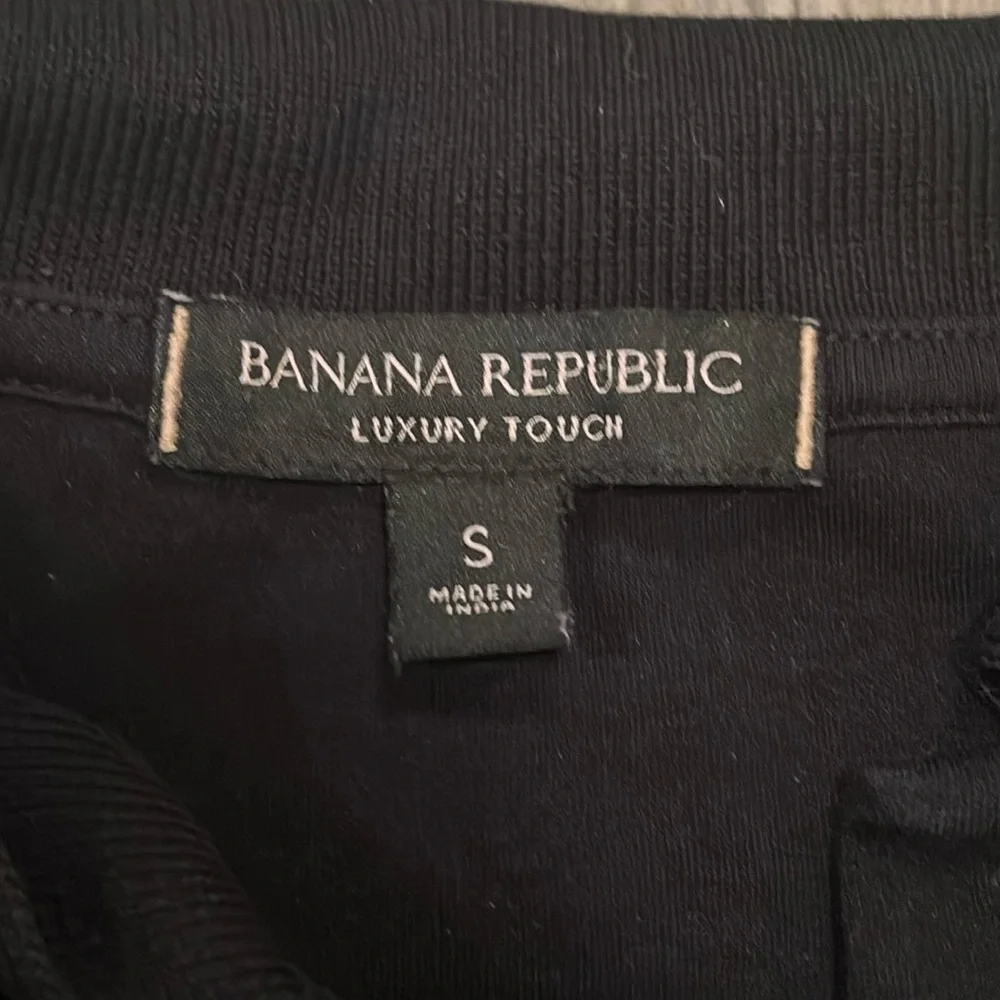 Banana Republic Mens Black Collard Shirt Size S